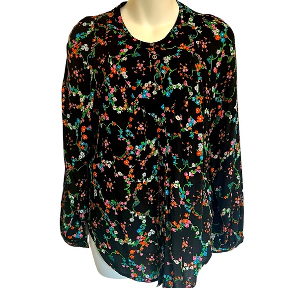 Maeve Tops - Maeve by Anthropologie Size S Top long Sleeved Button-Front